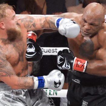 Mike Tyson s’incline face à Jake Paul : une défaite historique entre gloire passée et polémique