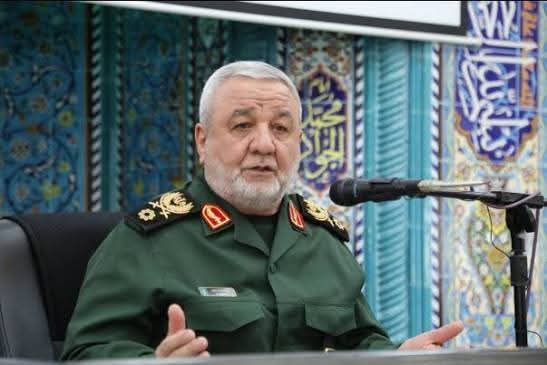 Iran : avertissement au président Trump et révélations d’armes inédites