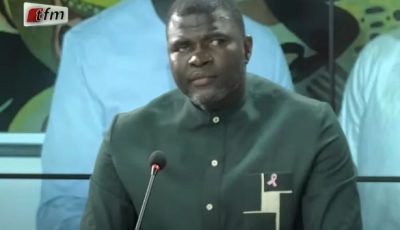 Baisse du prix des carburants: Amadou Ba salue et déplore le silence de l’opposition