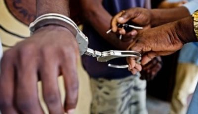 Rufisque : Un faux policier arrêté avec des armes sur lui