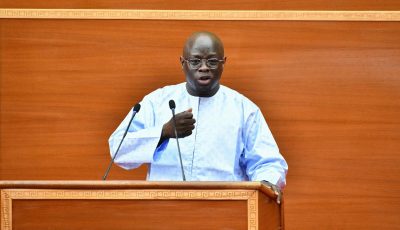 Questions au gouvernement: Cheikh Diba rassure l’Assemblée sur la dette et les négociations avec le FMI