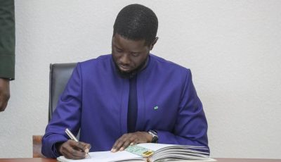 Sénégal : Bassirou Diomaye Faye promulgue une loi durcissant la répression des « actes contre nature »