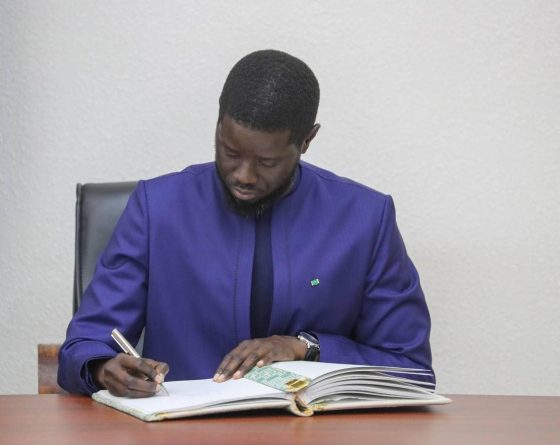 Sénégal : Bassirou Diomaye Faye promulgue une loi durcissant la répression des « actes contre nature »