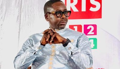 RTS : les travailleurs en brassards rouges réclament le respect de leurs droits