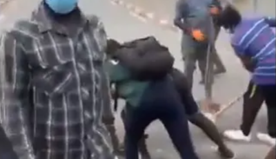 UCAD : Les étudiants nettoient le campus après les affrontement avec les forces de l&rsquo;ordre