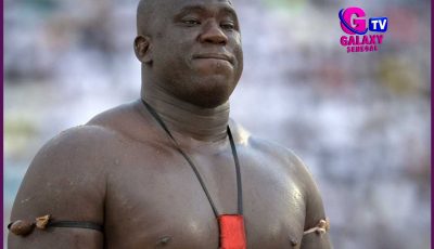 Décès de Robert Diouf : Yékini rend hommage à son mentor et « père spirituel »